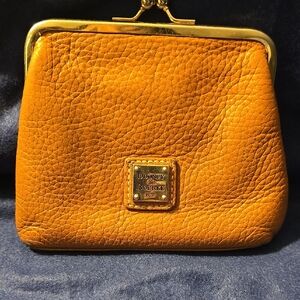 Dooney & Bourke Tan Leather Women's Bag